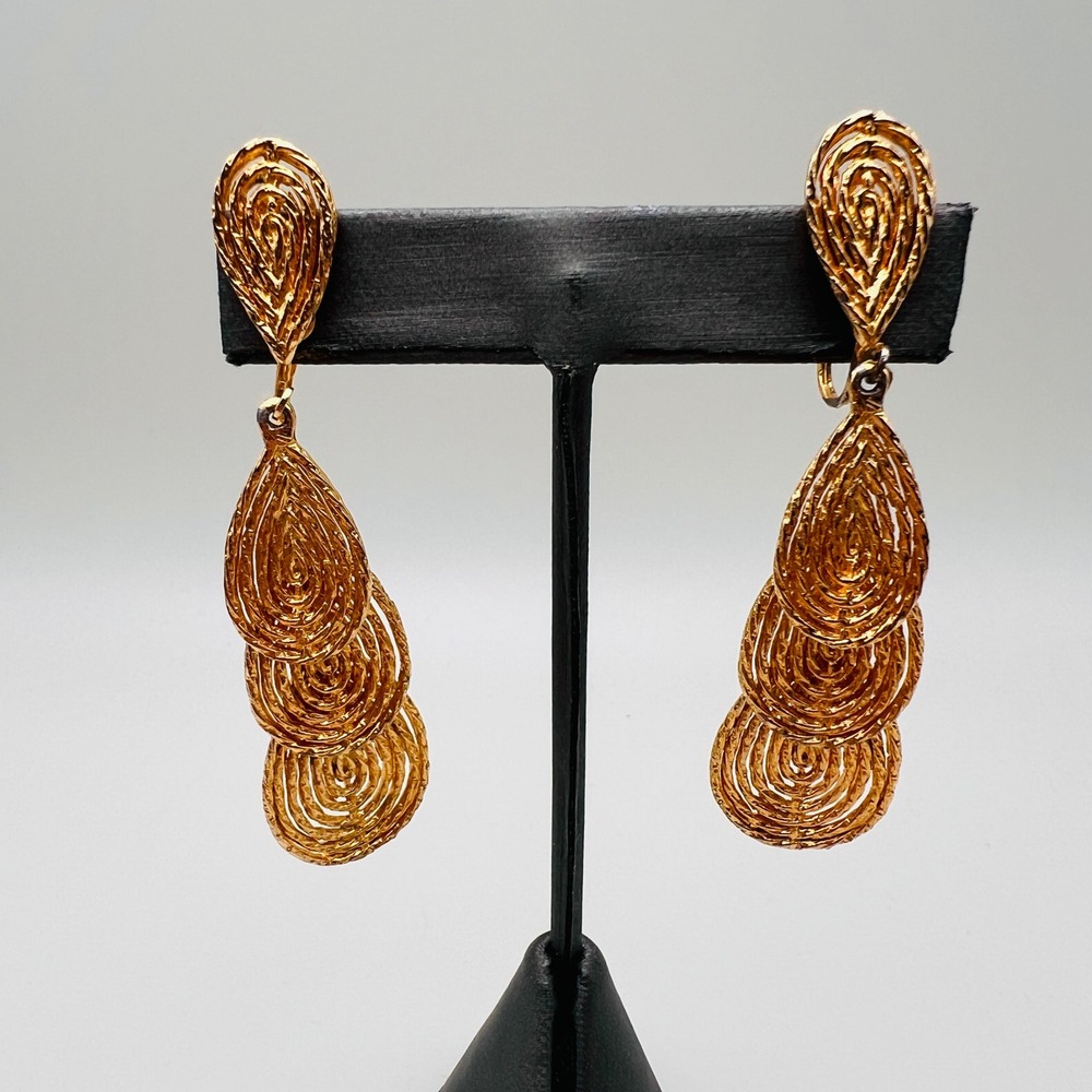 Vintage Tiered Teardrop Clip On Earrings Textured Wire Wrap Gold Tone Statement